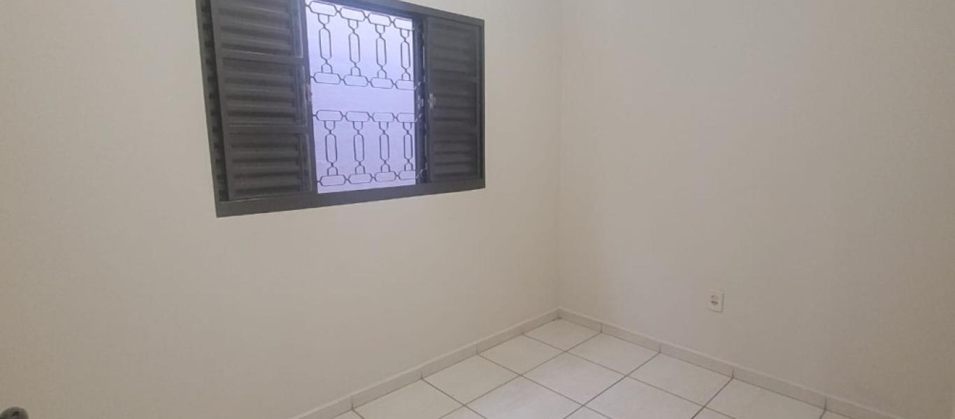 CASA NA Vila Santa Cecília em Assis