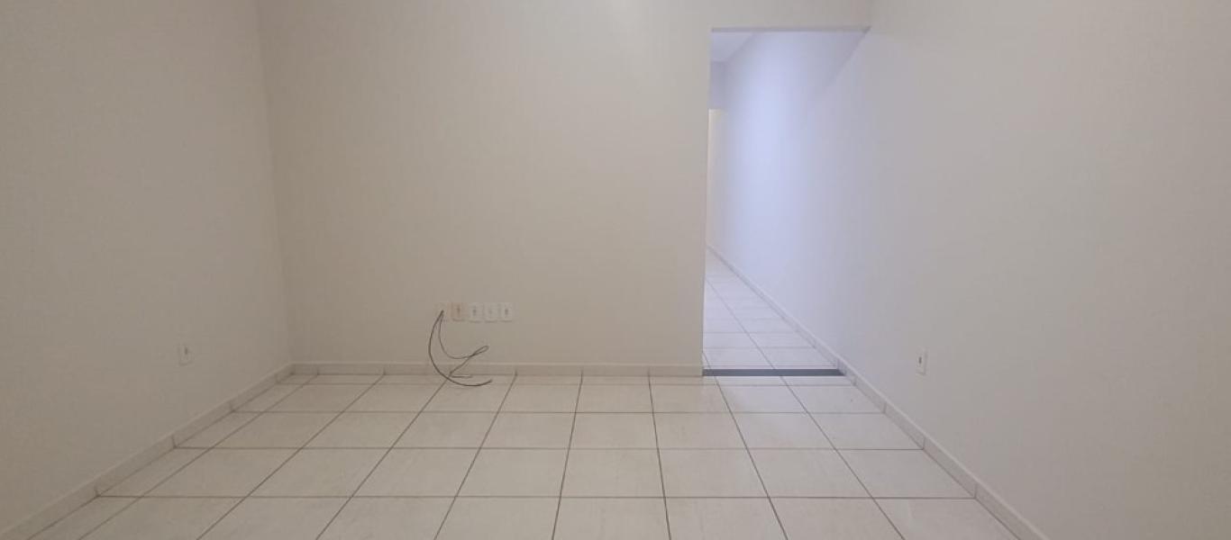 CASA NA Vila Santa Cecília em Assis