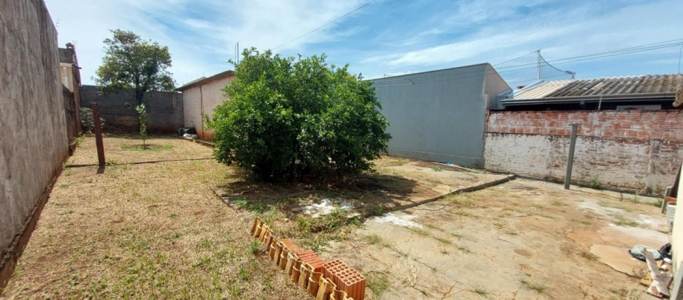 CASA NA Vila Santa Cecília em Assis