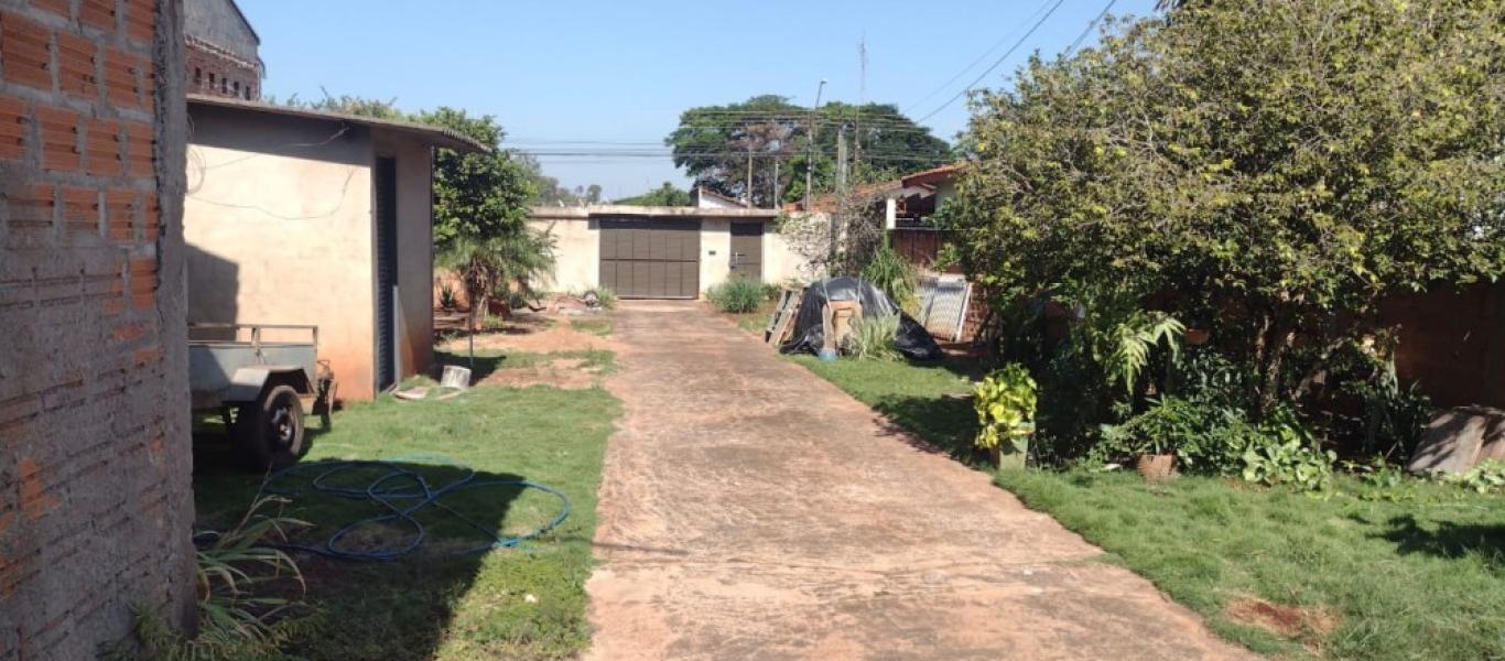 CASA NA VILA OPERARIA em CANDIDO MOTA