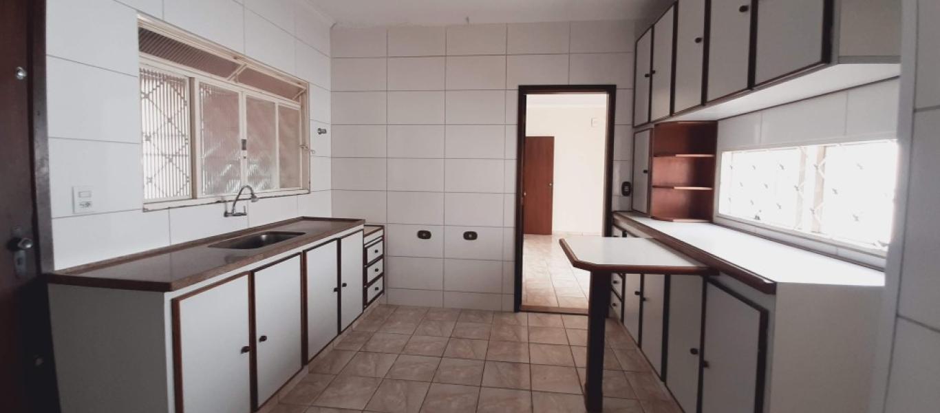 CASA NA Vila Rodrigues em Assis