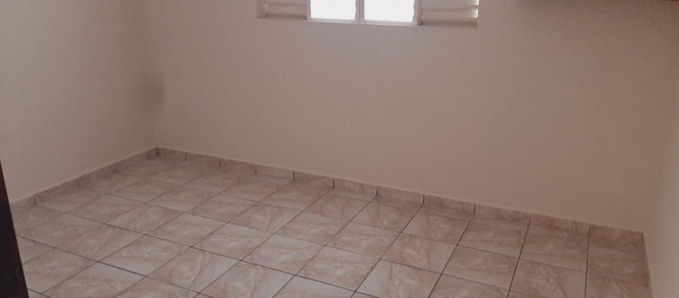 CASA NA Vila Rodrigues em Assis