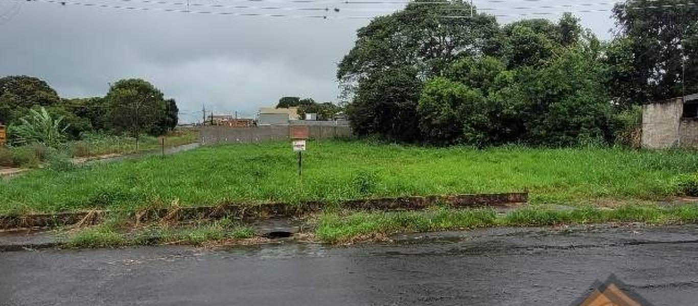 TERRENO NA Vila Palhares em Assis