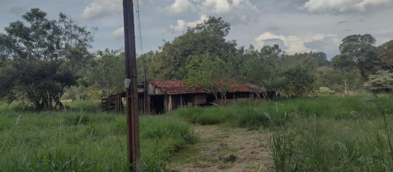 CHÁCARA NO JARDIM REZENDE em Assis