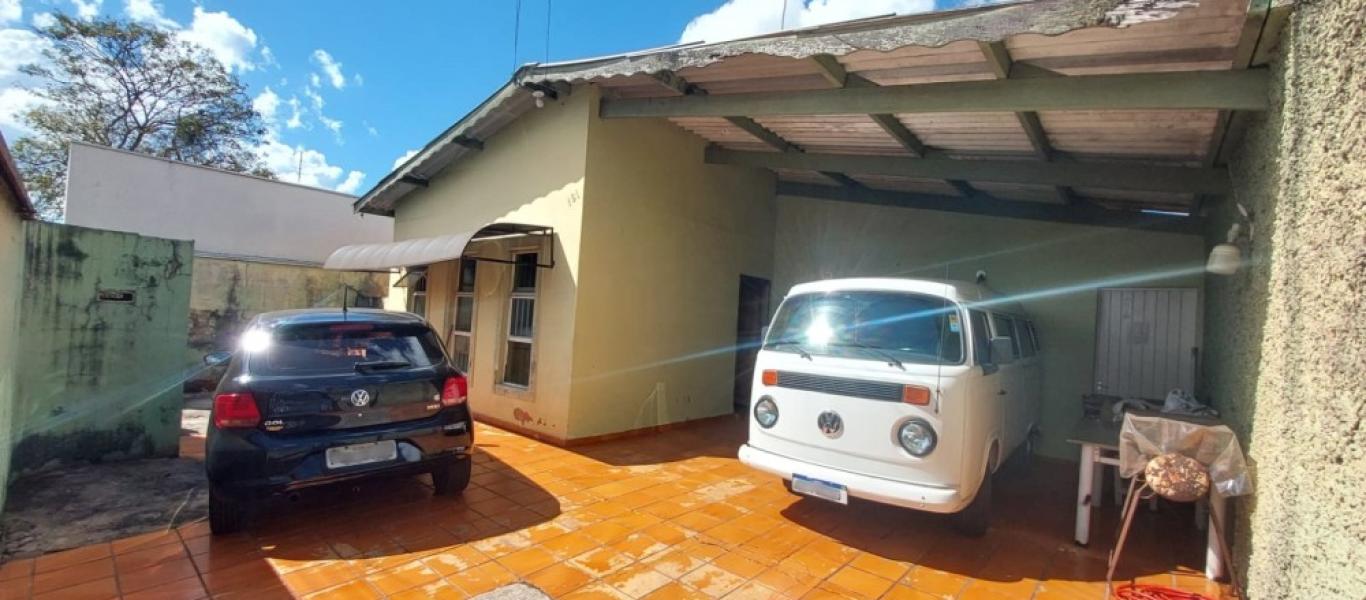 CASA NA SANTA CECÍLIA em Assis