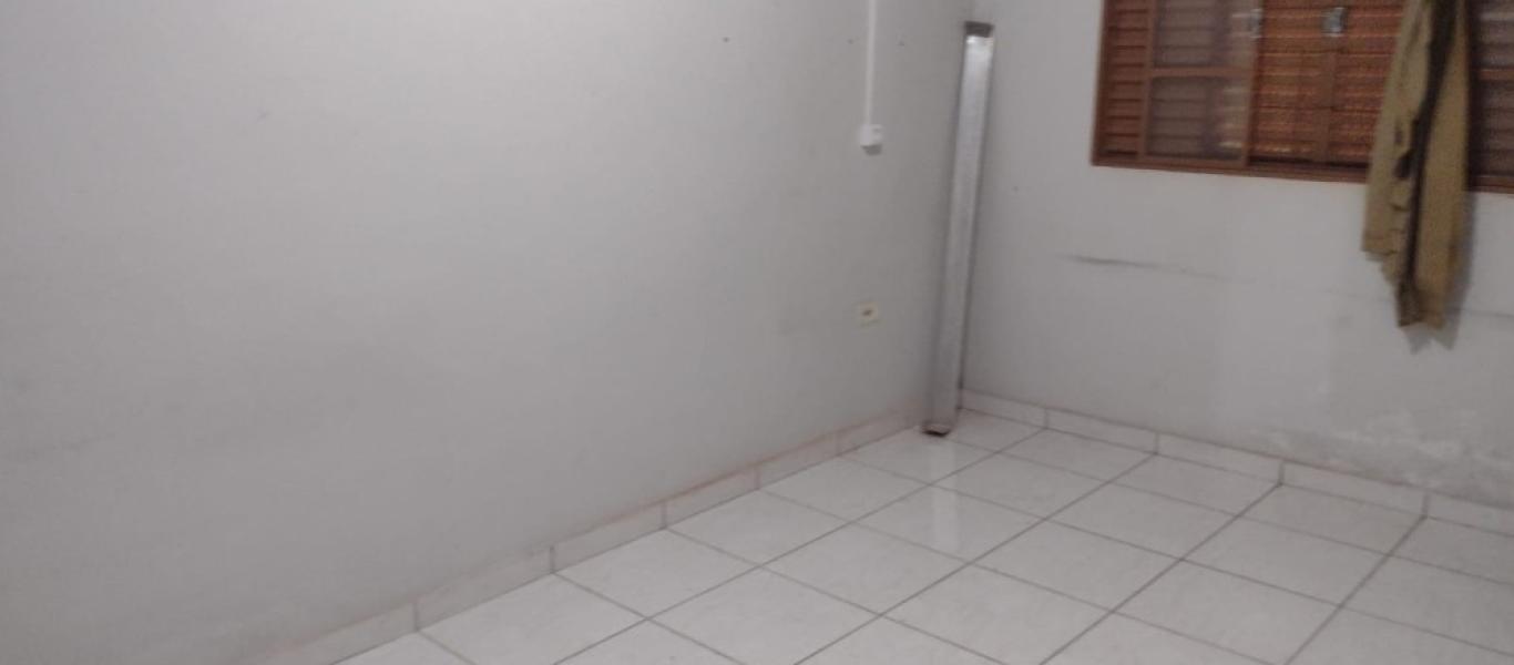 CASA NA Vila Prudenciana em Assis