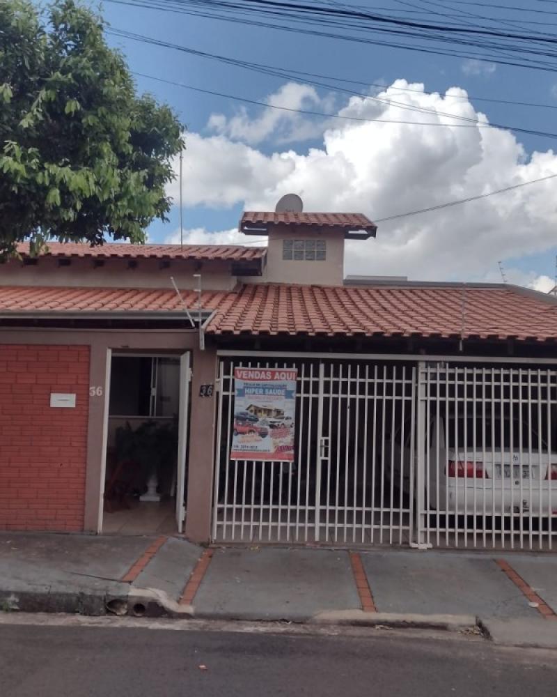 CASA NA VILA ADILETA em Assis