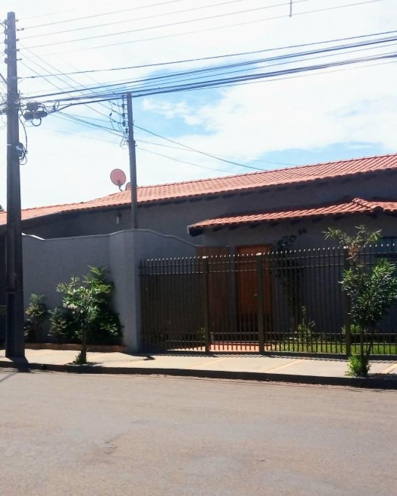 CASA No JARDIM AEROPORTO em Assis