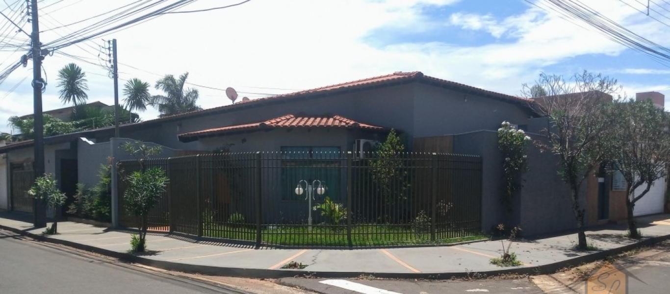 CASA No JARDIM AEROPORTO em Assis