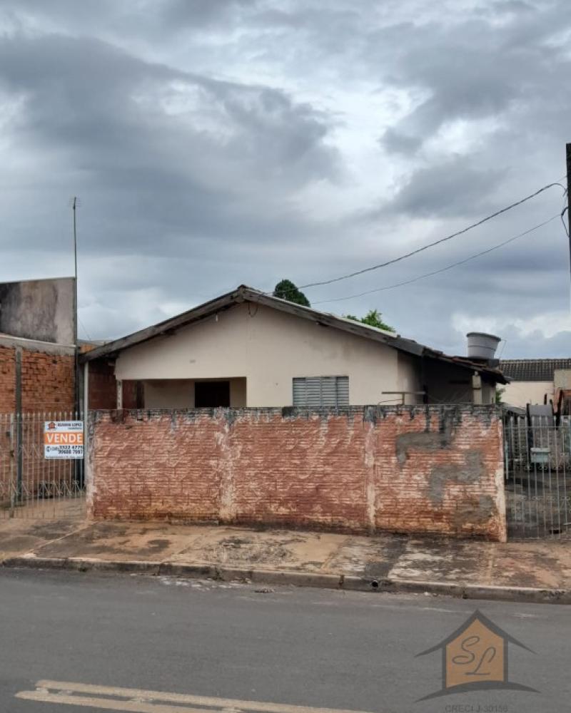 CASA NA Vila Marialves em Assis