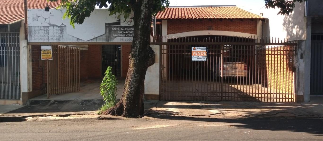 CASA NA Vila Brasileira em Assis