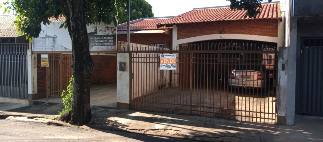 CASA NA Vila Brasileira em Assis