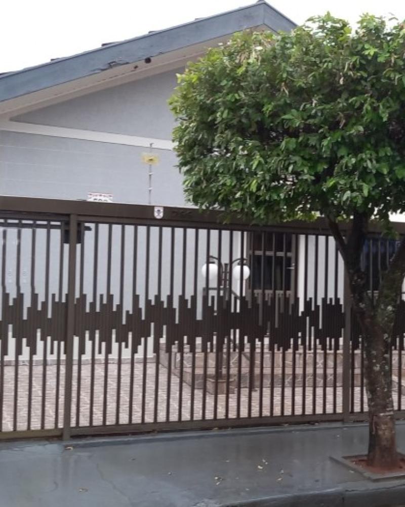 CASA NA Vila Central em Assis