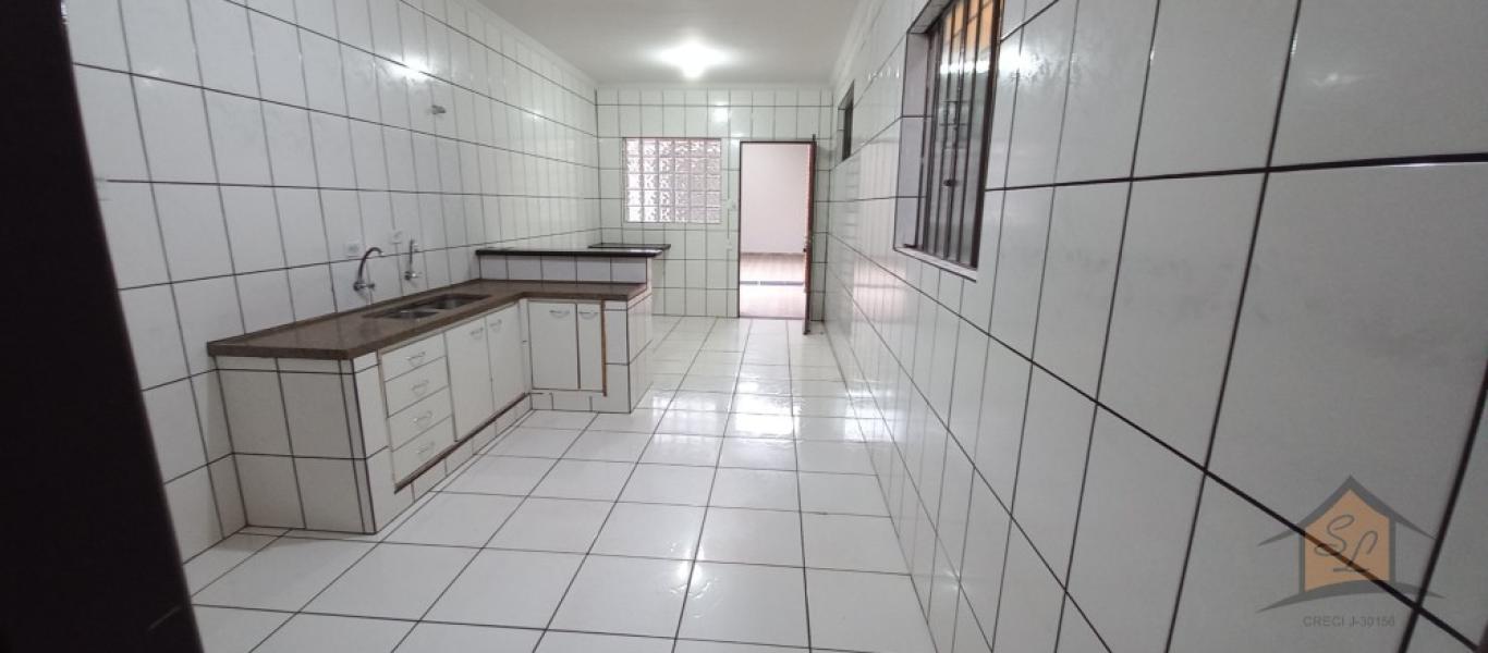 CASA NA Vila Central em Assis