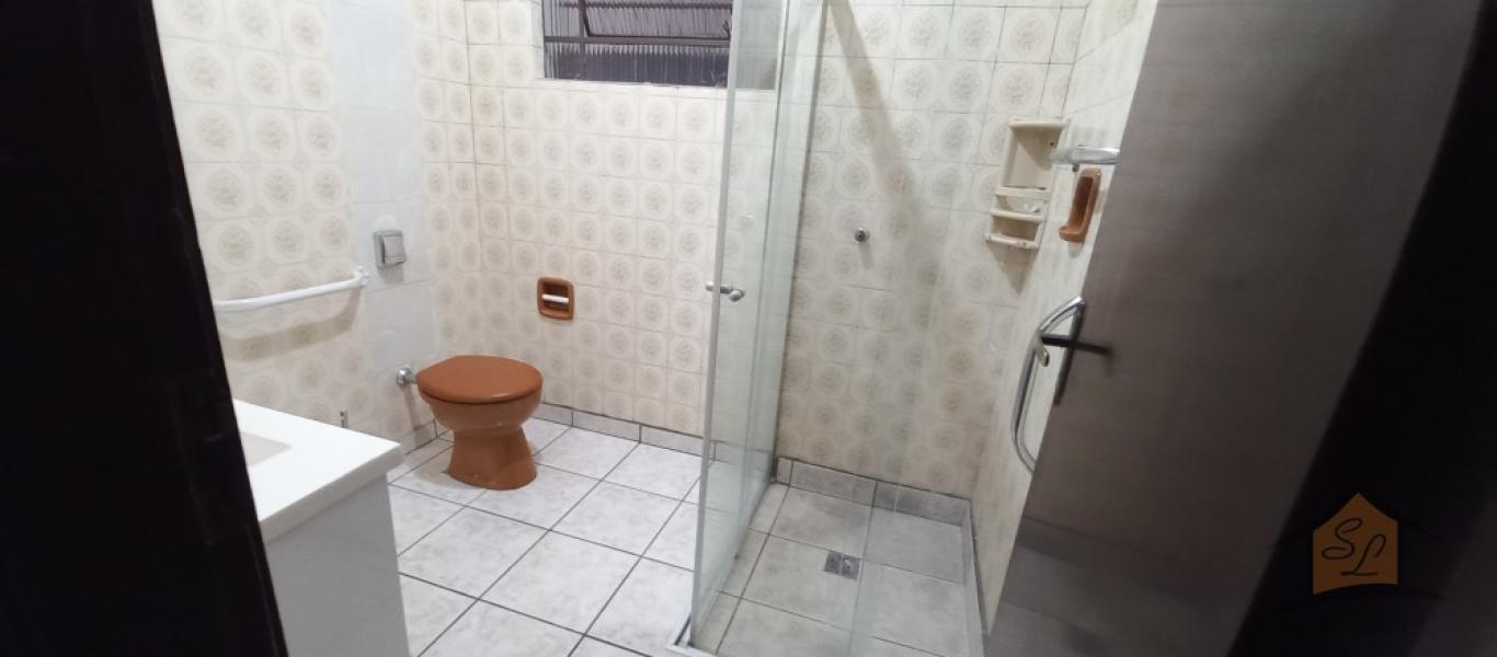 CASA NA Vila Central em Assis