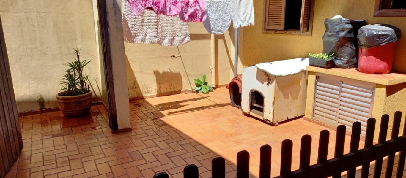 CASA NA Vila Santa Cecília em Assis