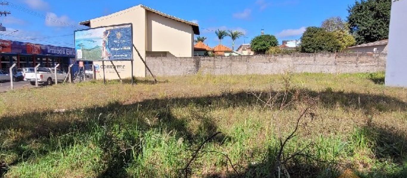 TERRENO na Vila Palhares em Assis