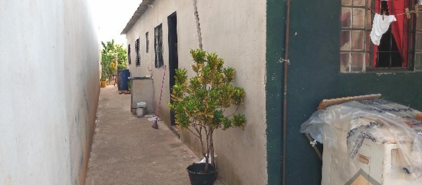 CASA NA Vila Progresso em Assis