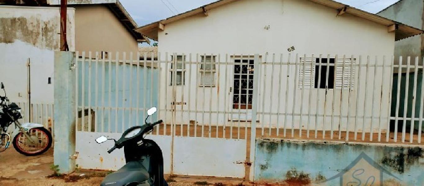 CASA NA Vila Progresso em Assis