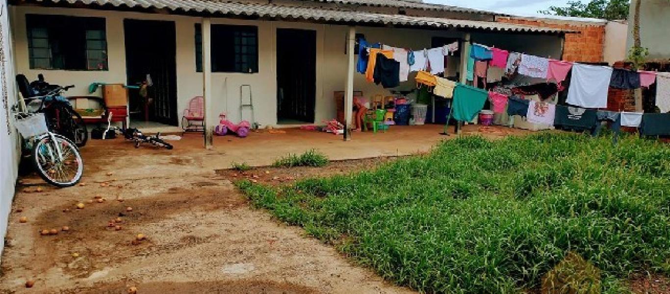 CASA NA Vila Progresso em Assis