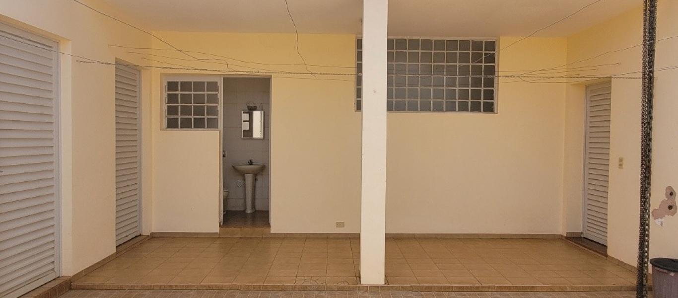 CASA NO Jardim Paulista em Assis