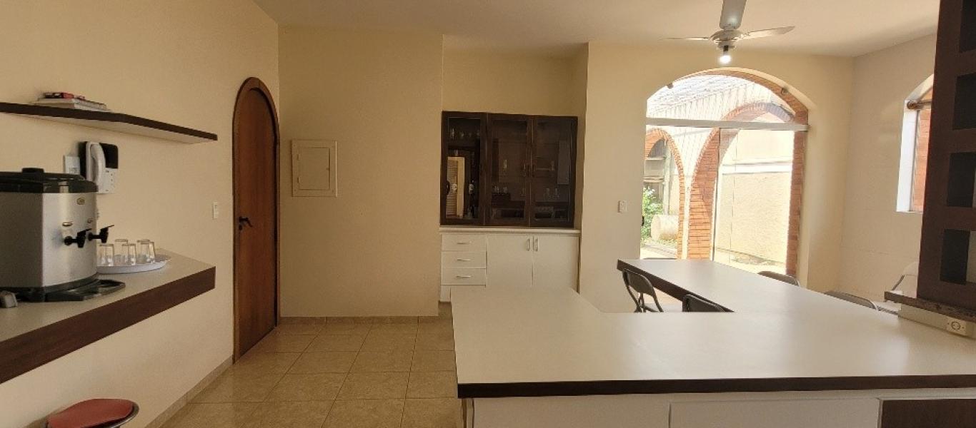 CASA NO Jardim Paulista em Assis