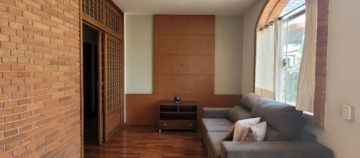 CASA NO Jardim Paulista em Assis