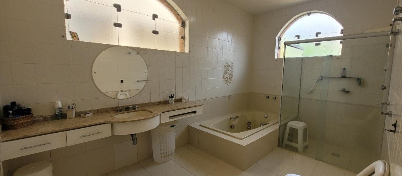 CASA NO Jardim Paulista em Assis