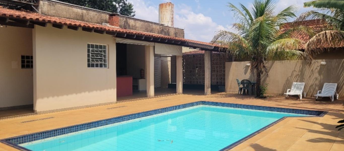 CASA NO Jardim Paulista em Assis
