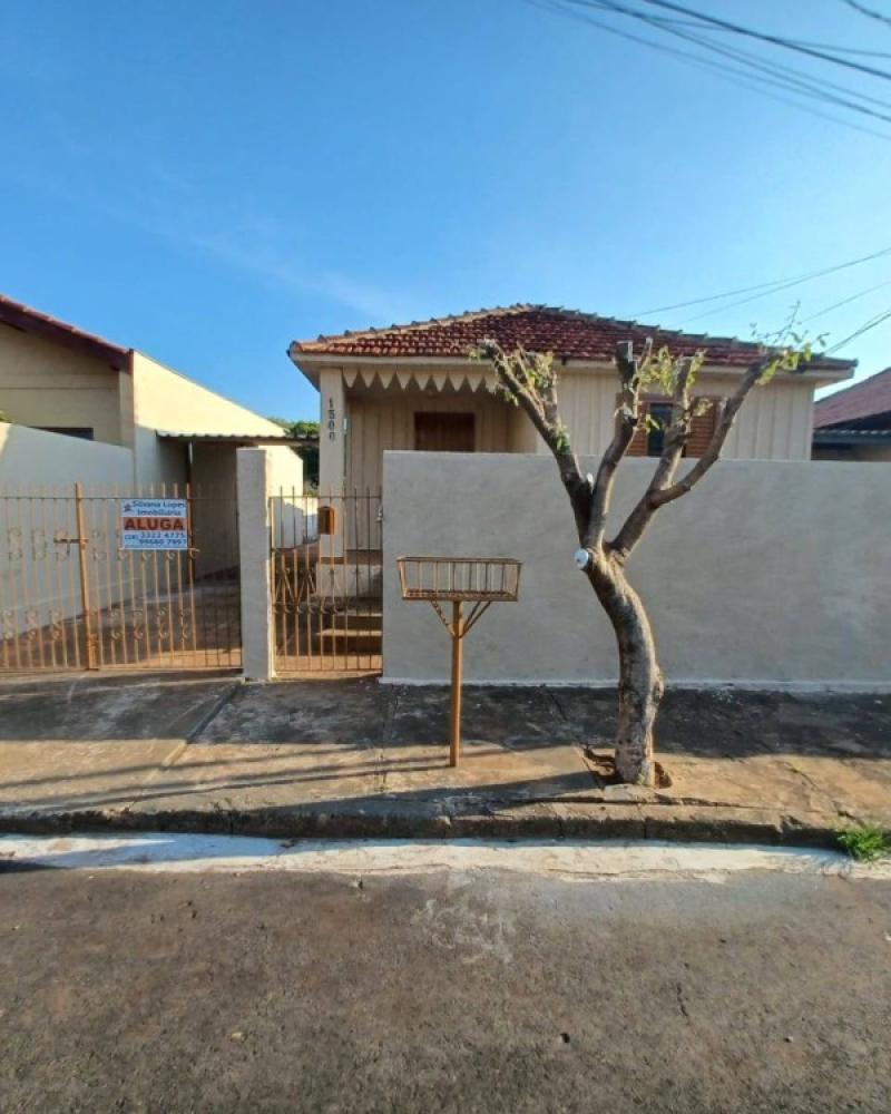 CASA NA VILA TENIS CLUBE em Assis