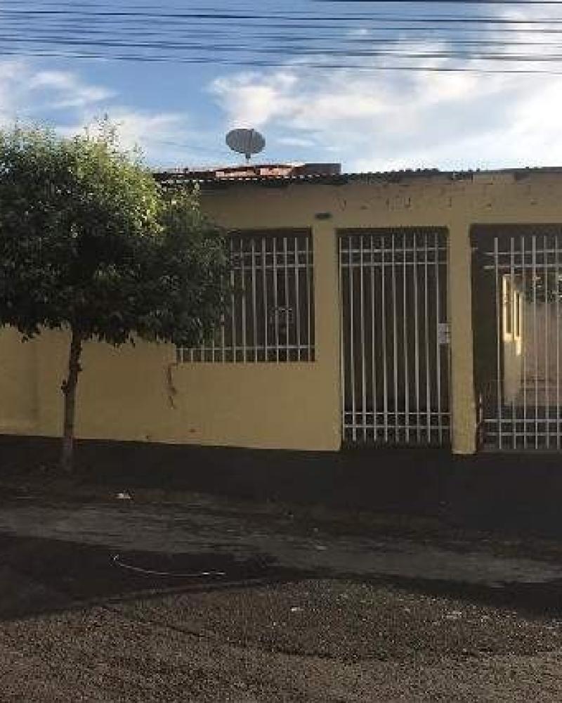 CASA NA Assis 3 em Assis