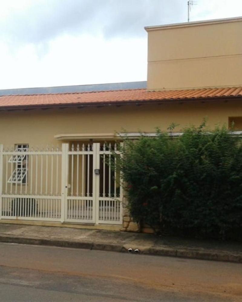 CASA NA VILA SANTA RITA em Assis