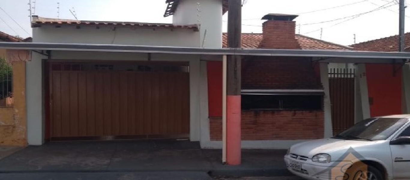 CASA NA Vila Central em Assis