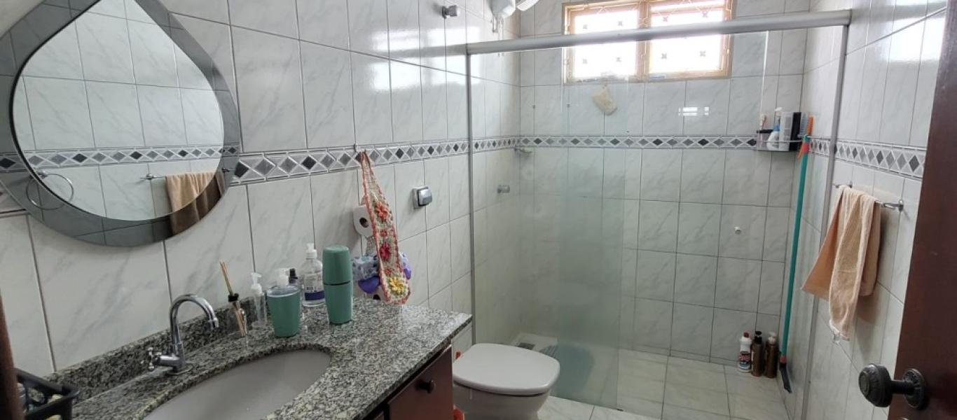 CASA NA VILA ADILETA em Assis