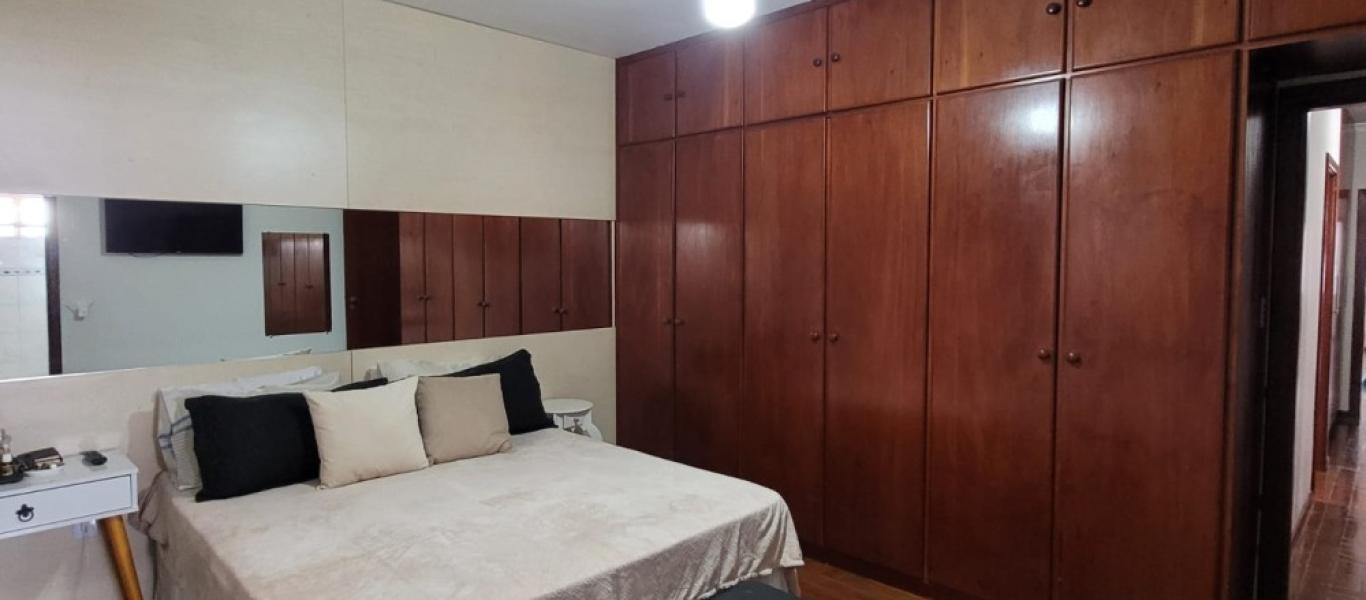 CASA NA VILA ADILETA em Assis