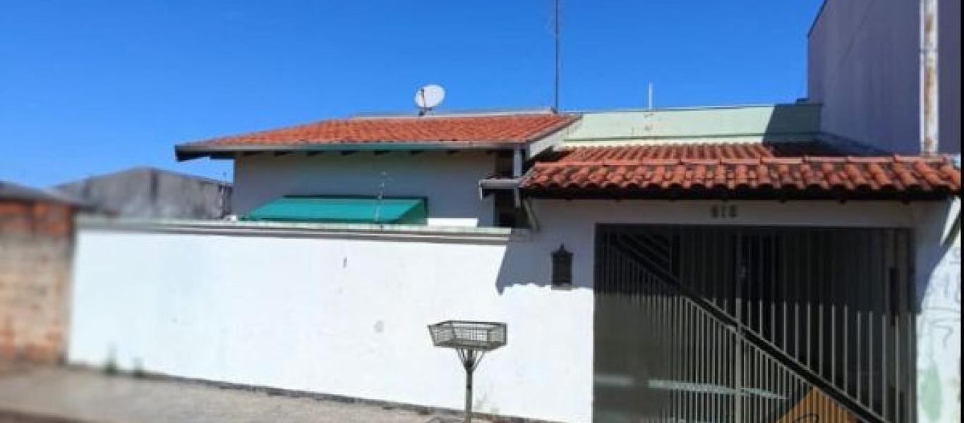 CASA NA Vila Progresso em Assis