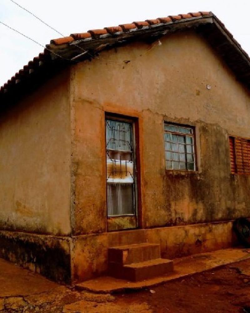 CASA NA VILA OPERARIA em Assis