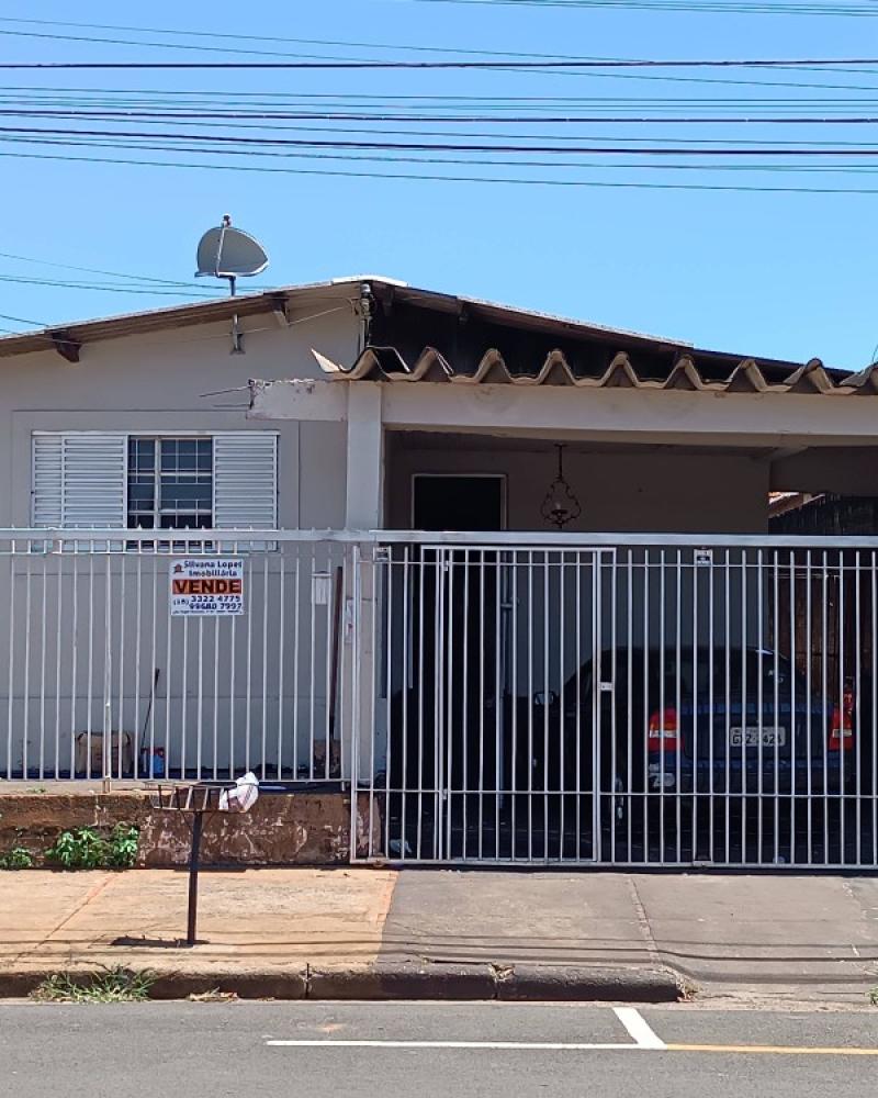 CASA NA VILA OPERÁRIA em Assis