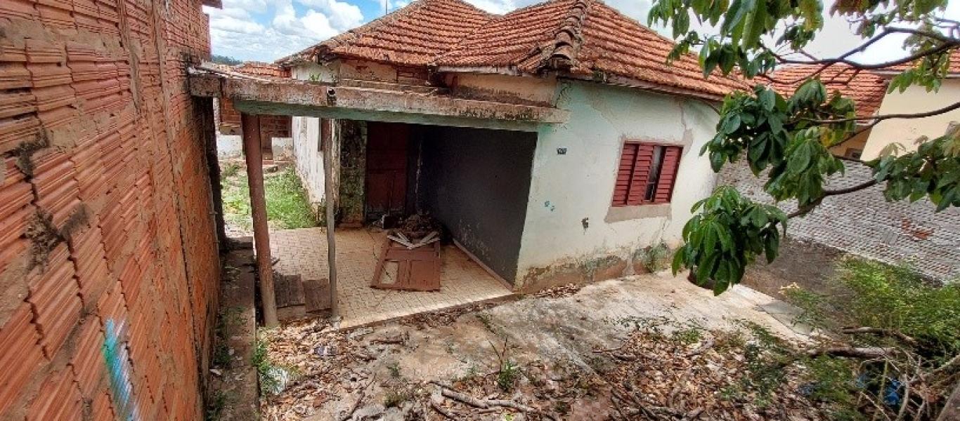 TERRENO NO Centro em Assis