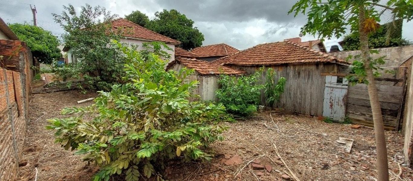 TERRENO NO Centro em Assis