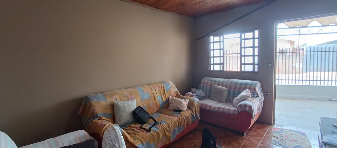 CASA NA Vila São Benedito em Assis