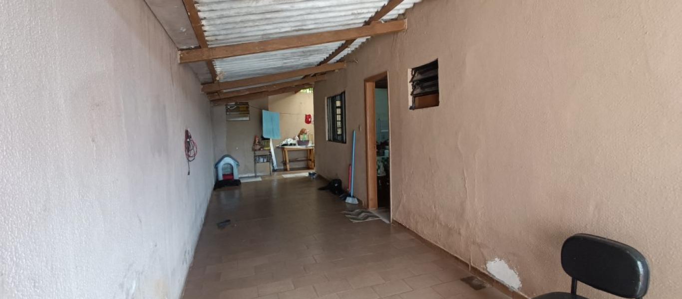 CASA NA Vila São Benedito em Assis