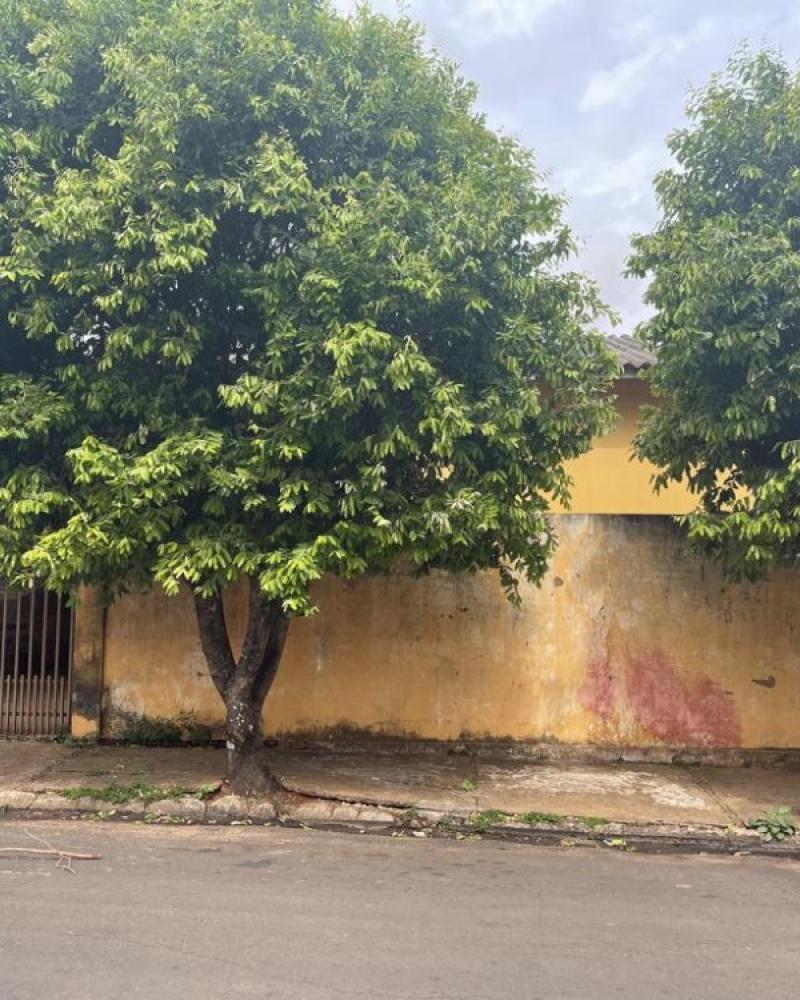 CASA NA Vila Progresso em Assis