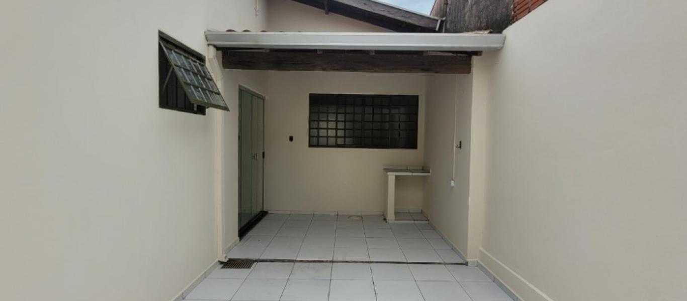 CASA NO PARQUE DAS FLORES em Assis
