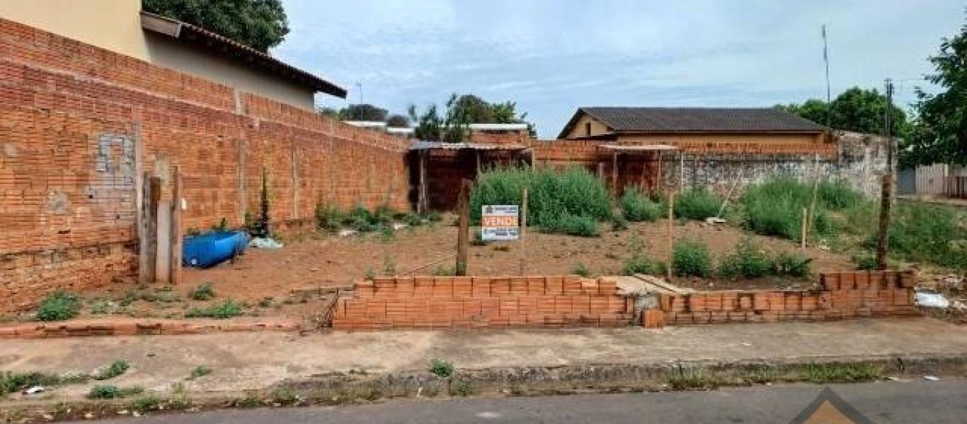 TERRENO NA VILA MARIA IZABEL em Assis