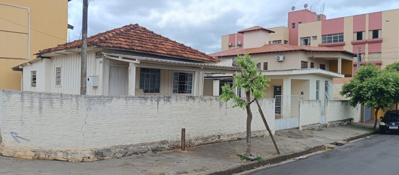 TERRENO NA Vila Santo Antônio em Assis