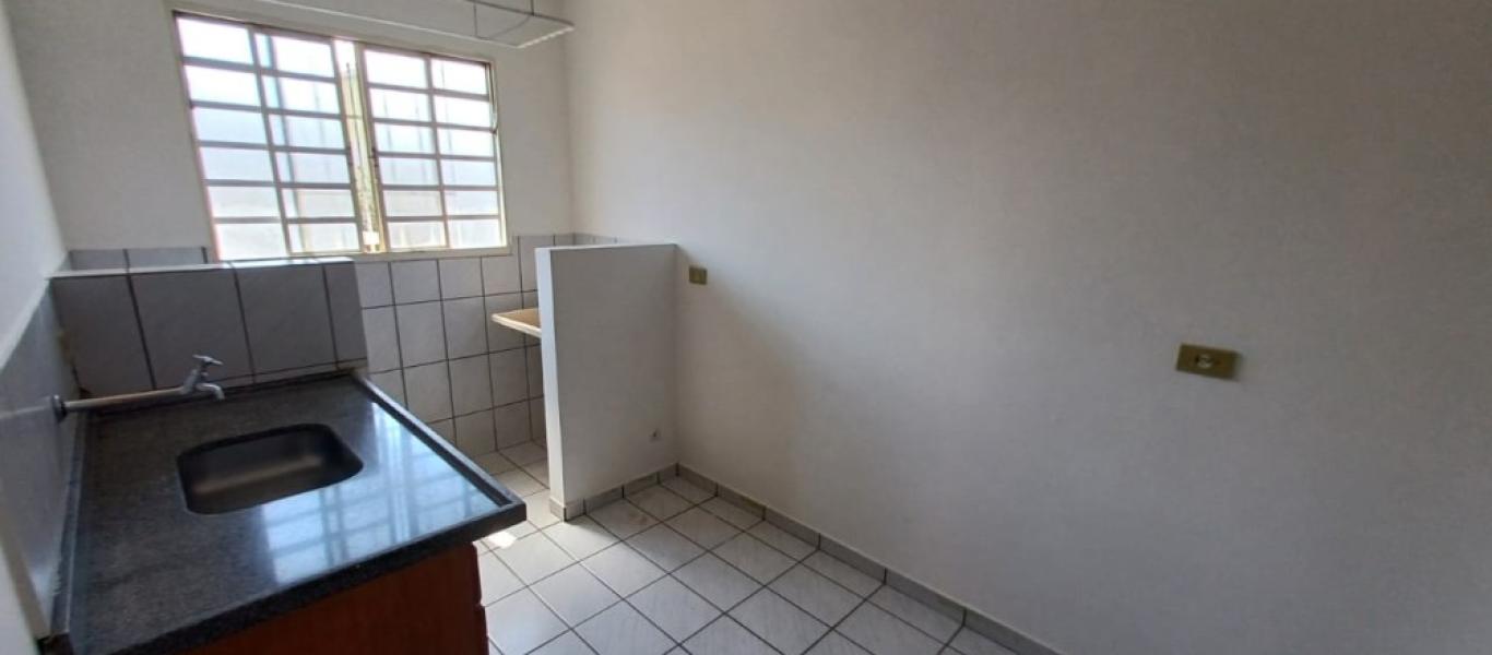 KITNET NA Conjunto Habitacional Irmã Catarina em Assis