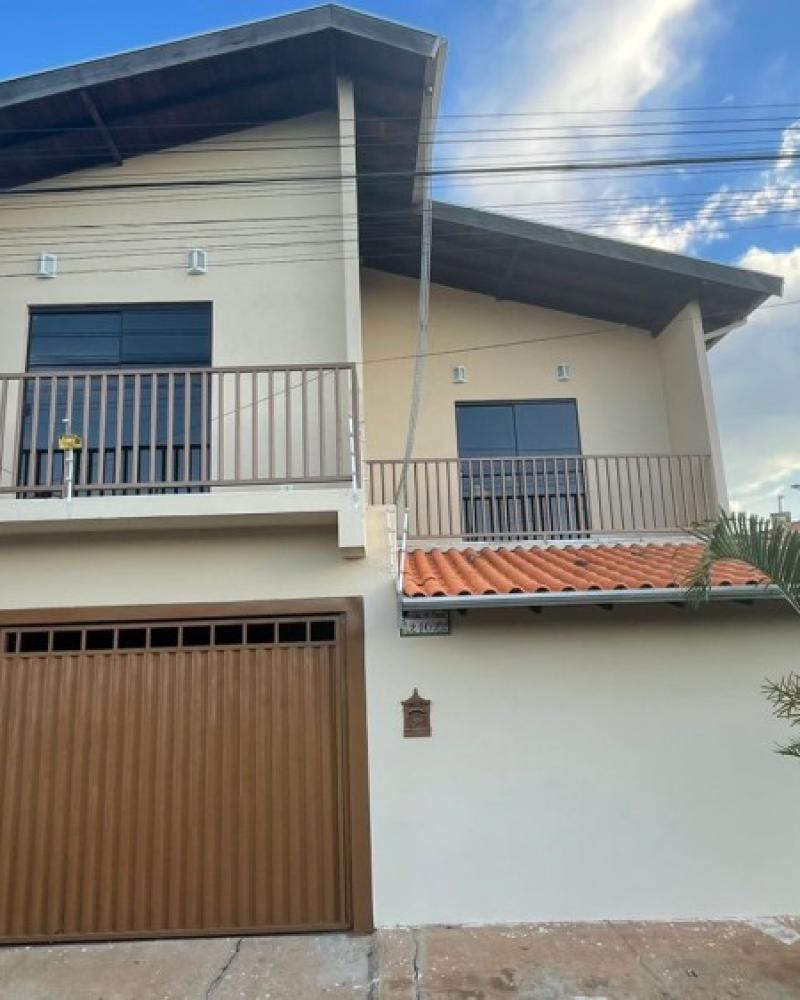 CASA NA VILA RIBEIRO em Assis