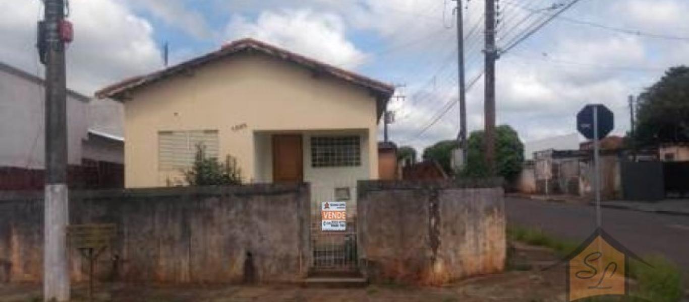 CASA NA Vila Athaide em Paraguaçu Paulista