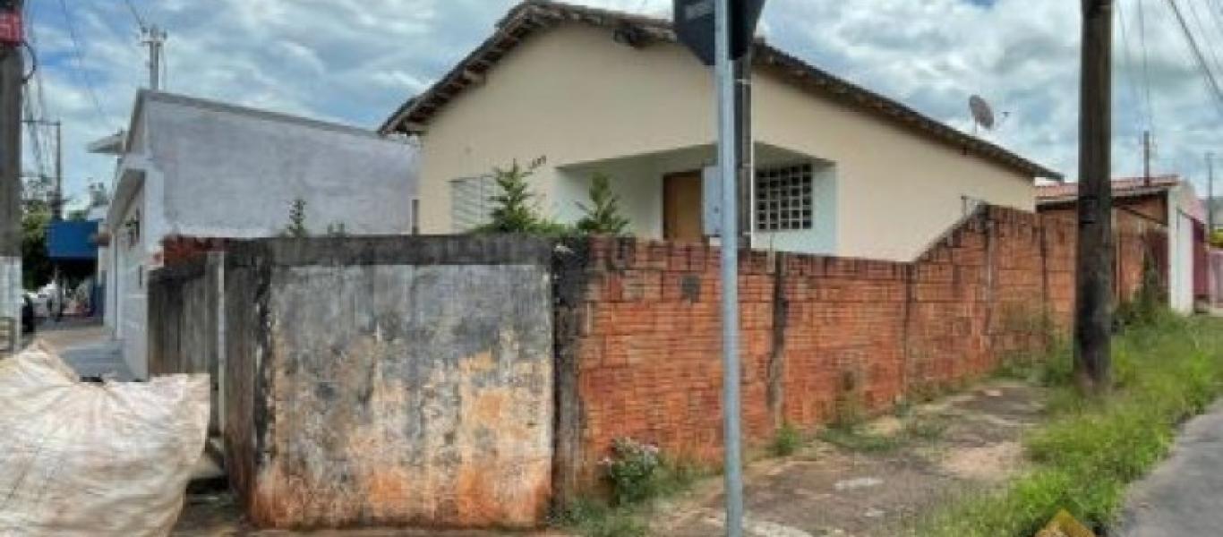 CASA NA Vila Athaide em Paraguaçu Paulista